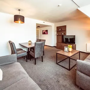 Apartment Familienapartment Am Neumarkt L